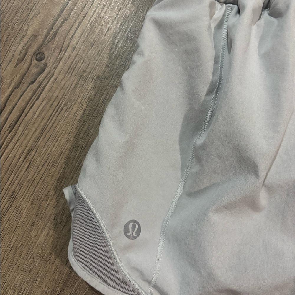 Lululemon hottie hot short 4” - Picture 2 of 3